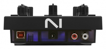 Preview: NATIVE INSTRUMENTS Traktor Z1 MK2