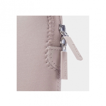 Preview: TRUNK Neopren Sleeve für MacBook Air 13" (M2/M3/M4), warm rose