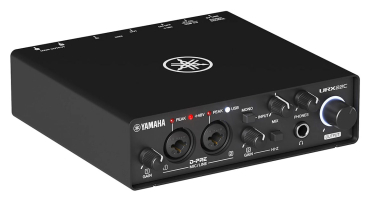 YAMAHA URX22C