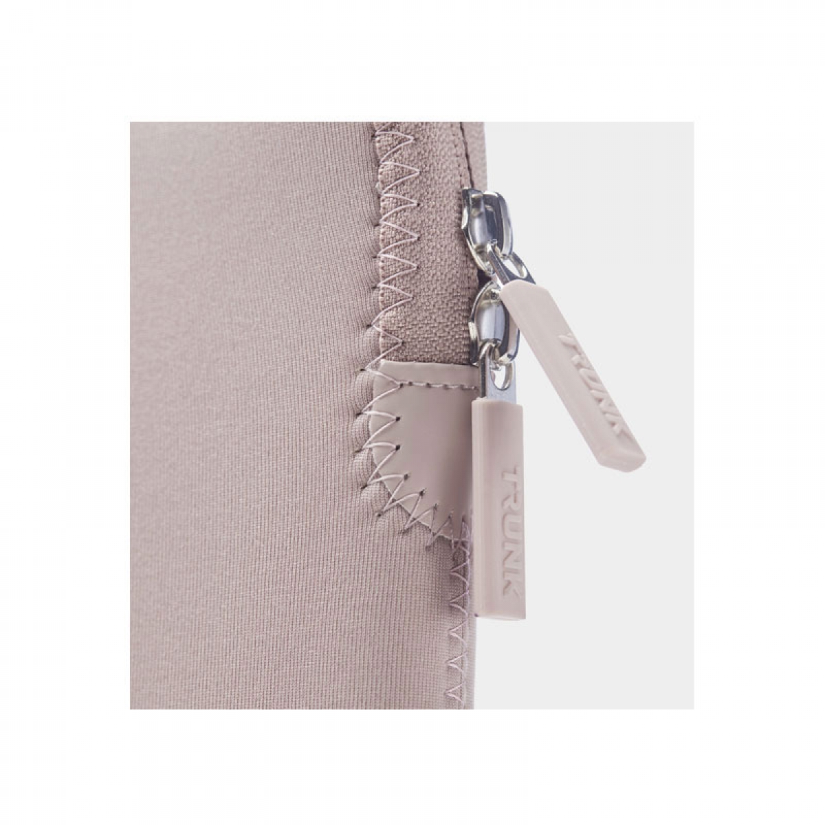TRUNK Neopren Sleeve für MacBook Air 13" (M2/M3/M4), warm rose
